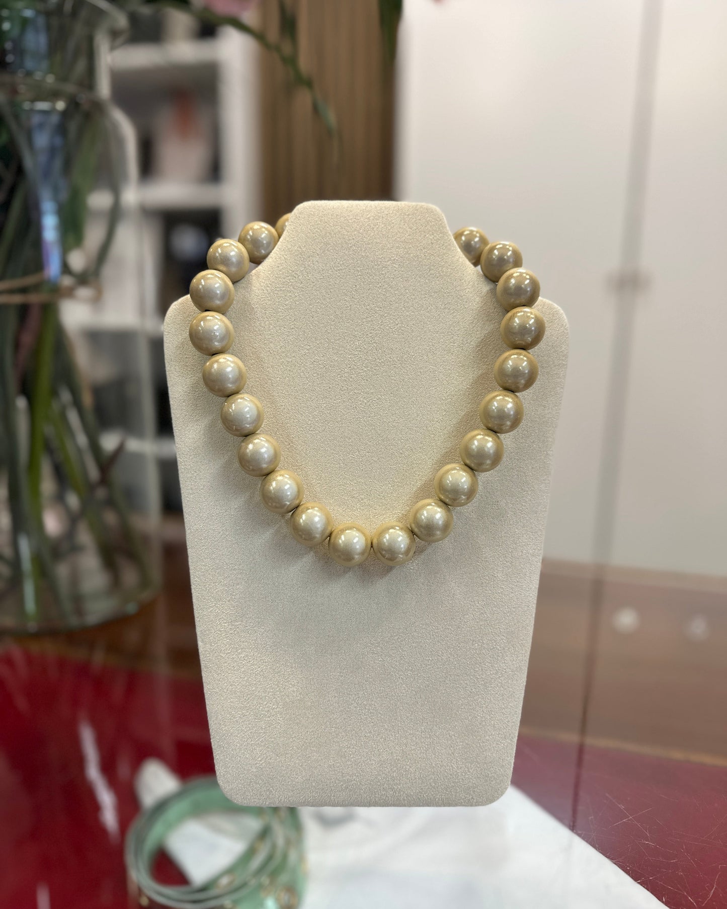 Ballen ketting, Beige